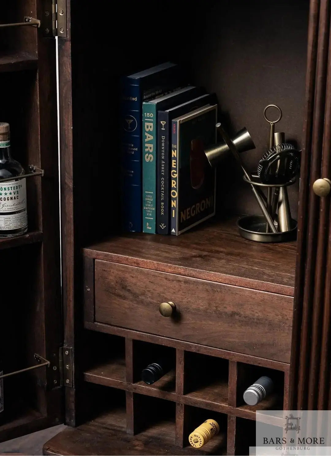 Barschrank - Brooklyn mit Sockel - Bars & More My Store