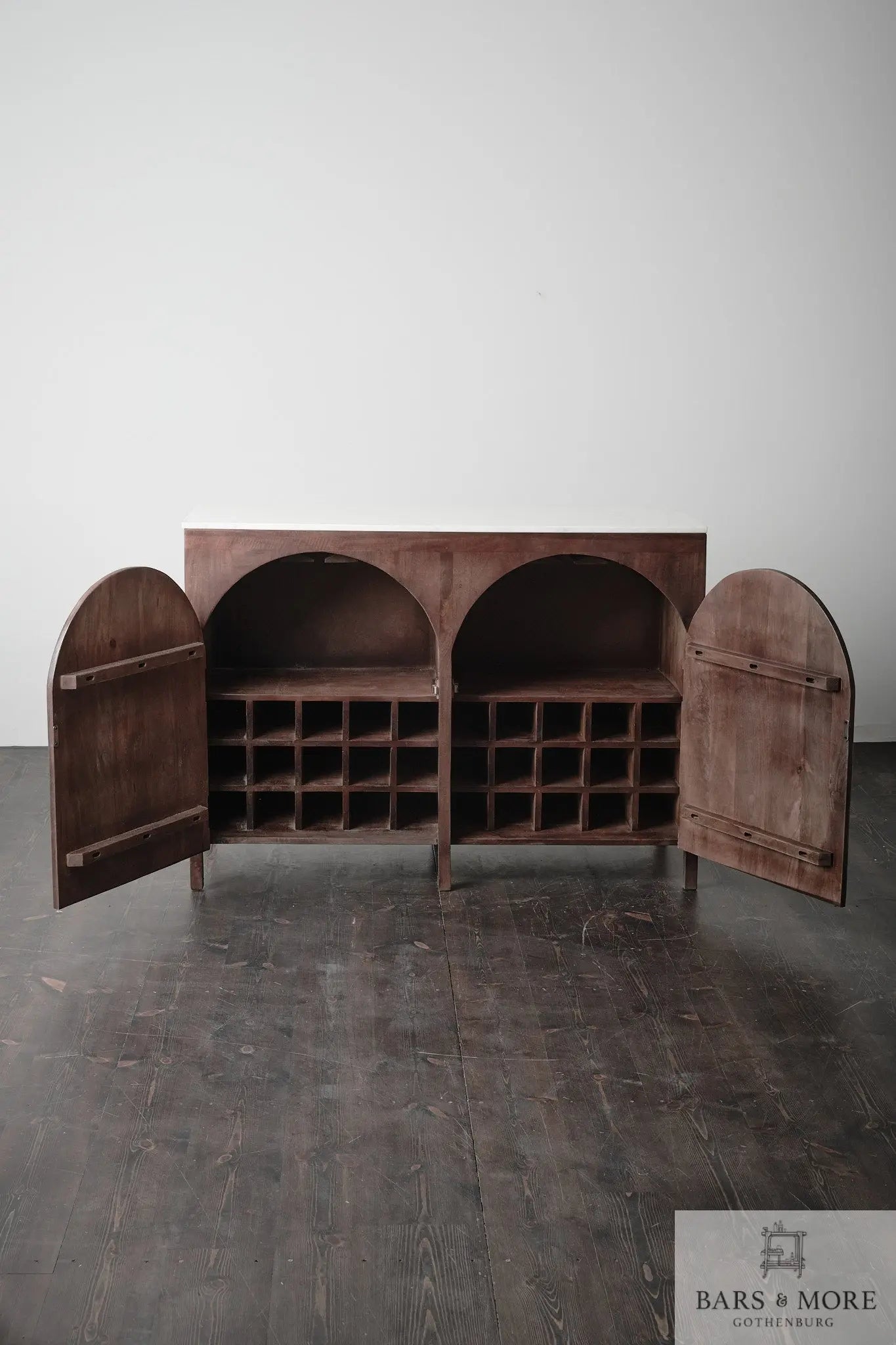 Barskab - Little Bronx- Bars & More My Store