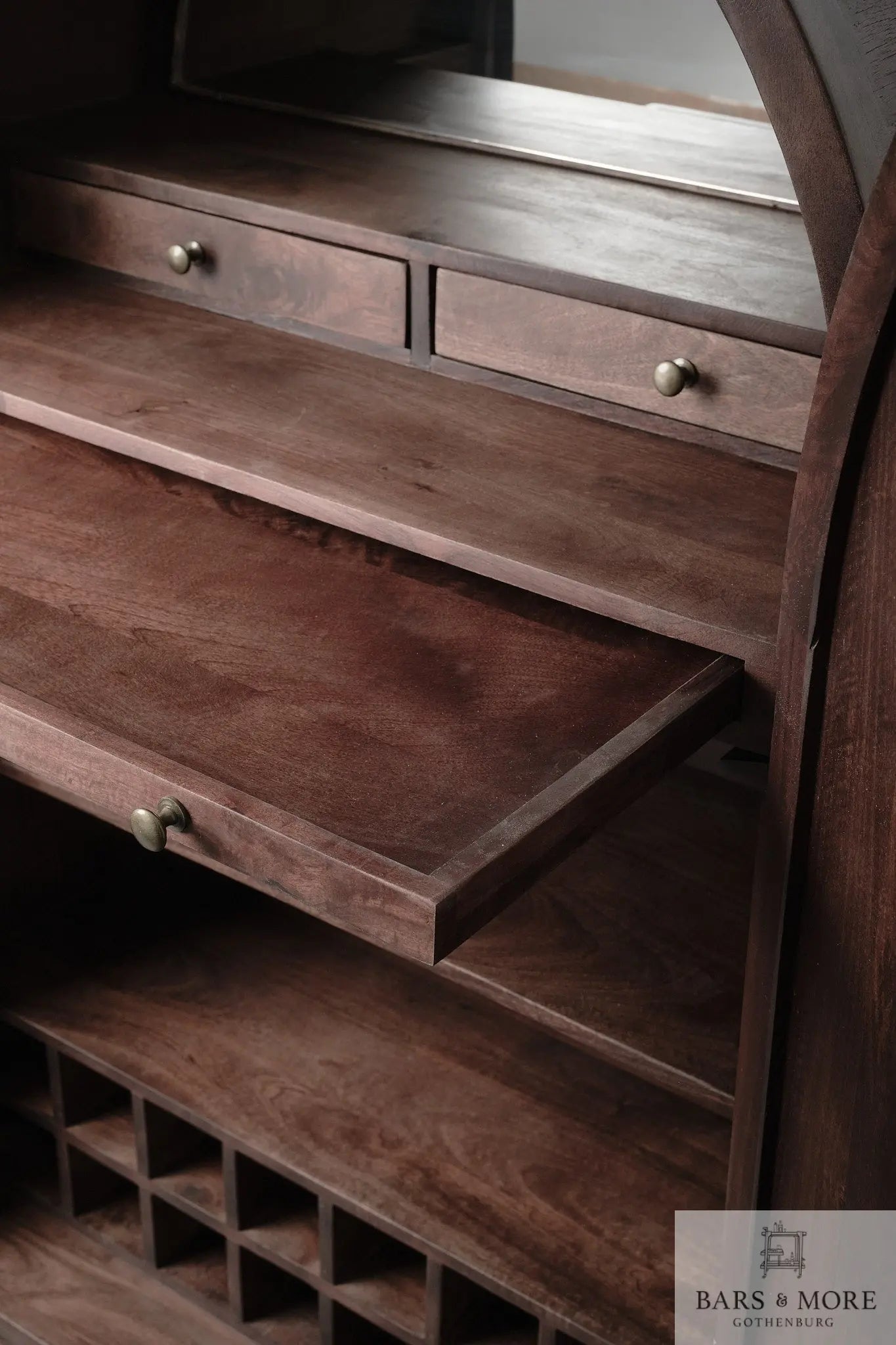 Displaycabinet - Rockville - Bars & More My Store