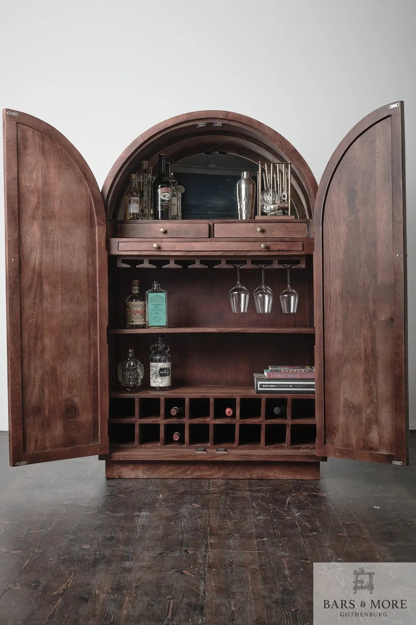 Displaycabinet - Rockville - Bars & More My Store