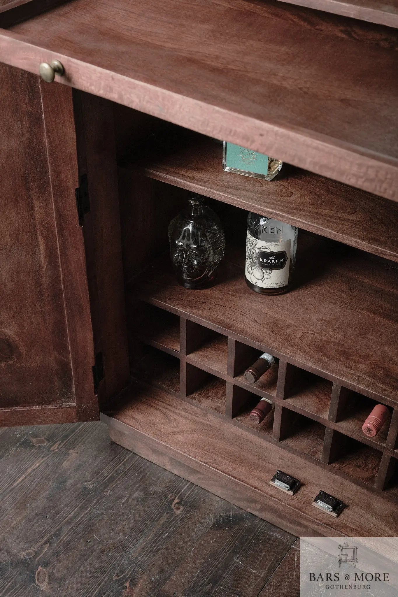Displaycabinet - Rockville - Bars & More My Store