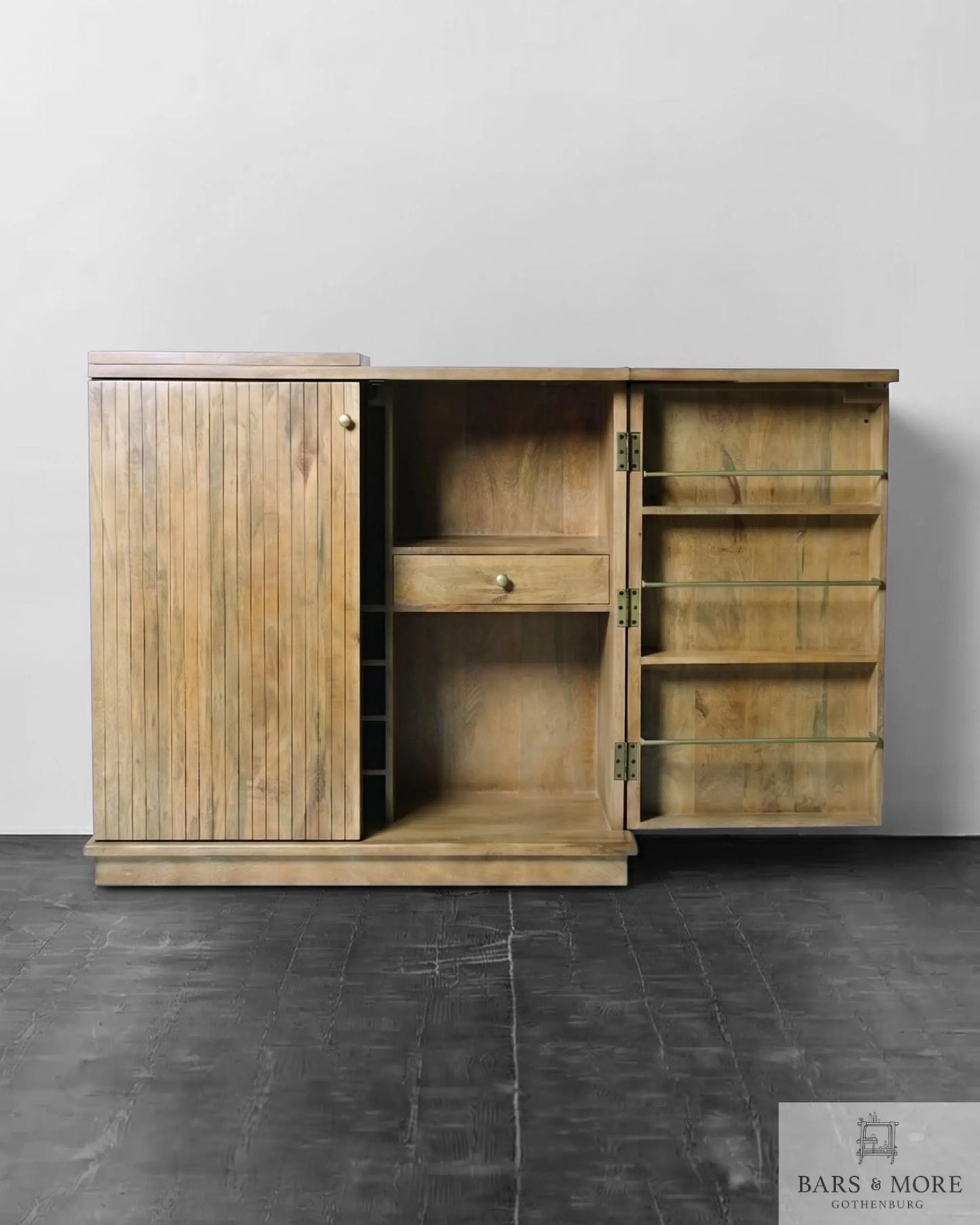 Bar Cabinet - Queen - fold-out on wheels My Store