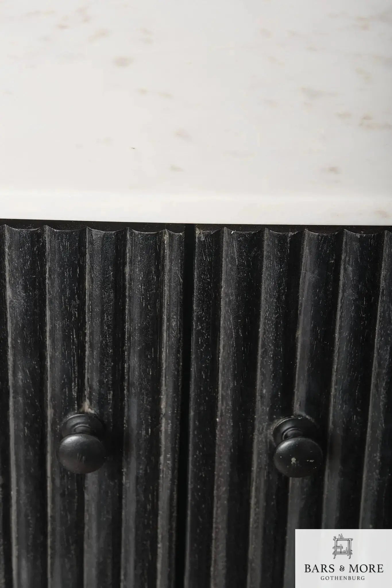 Barskab - Westbury - Bars & More My Store