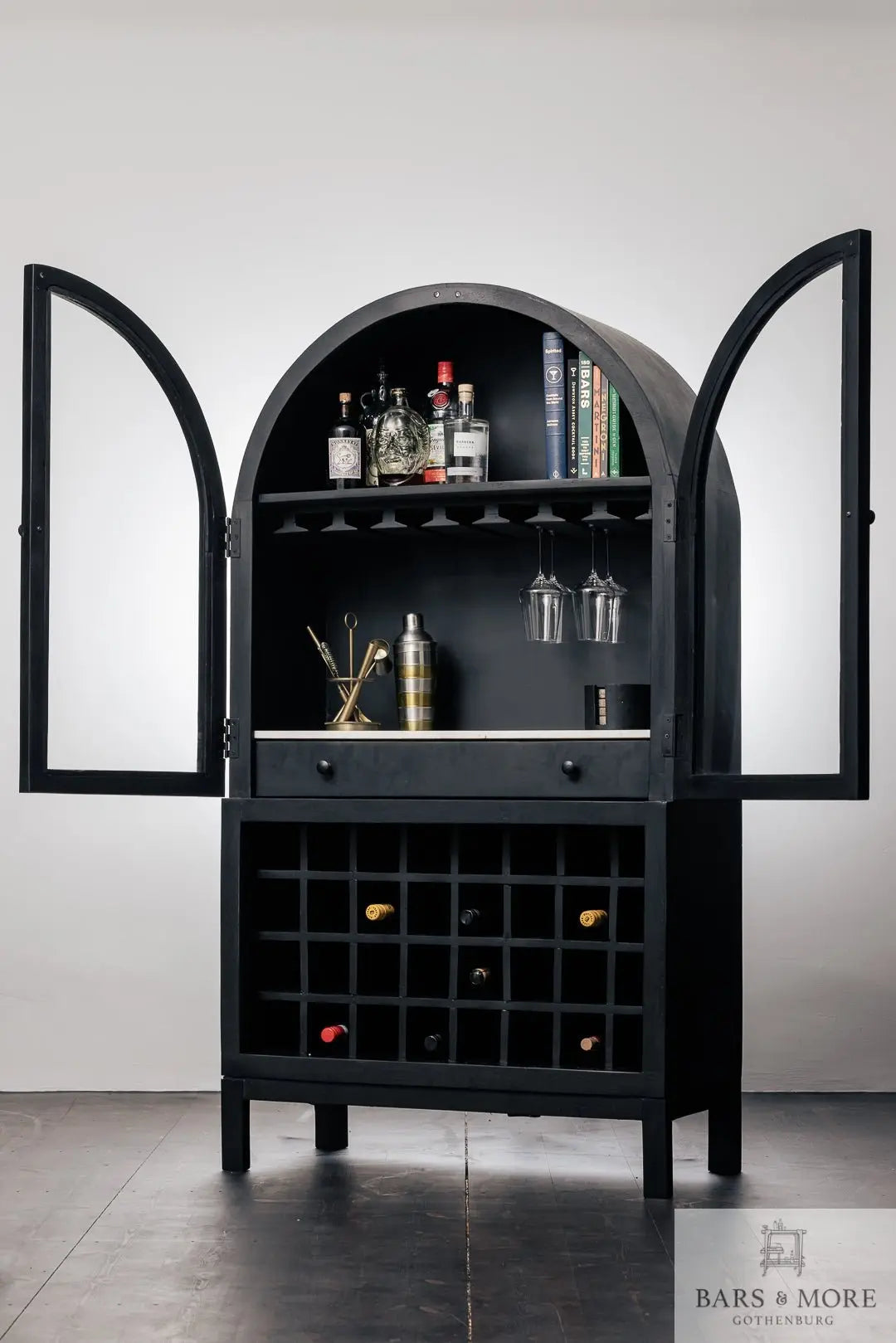 Bar Cabinet - Hampshire glass - Barsandmore