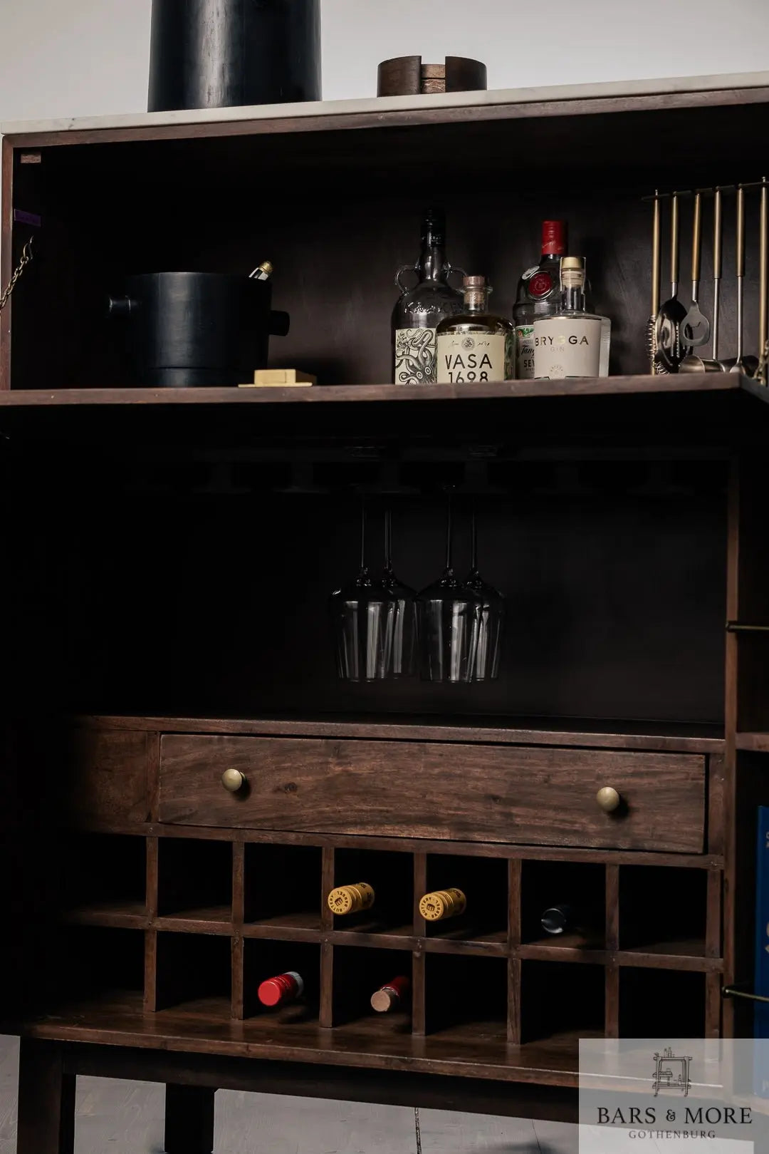 Bar Cabinet - Manhattan - with lock - Barsandmore