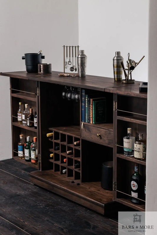 Bar Cabinet - Queen - Expandable on wheels