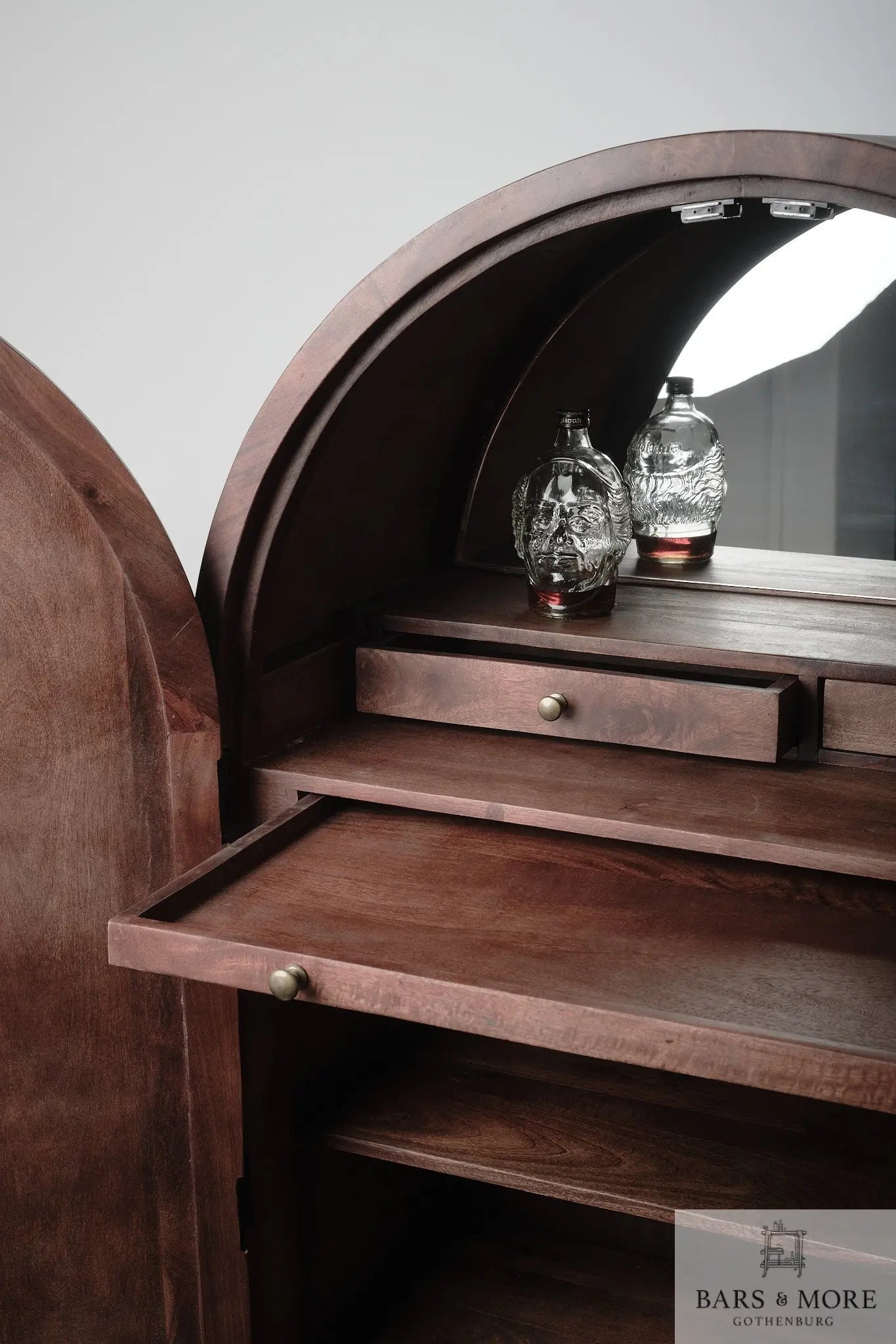 Displaycabinet - Rockville - Bars & More My Store