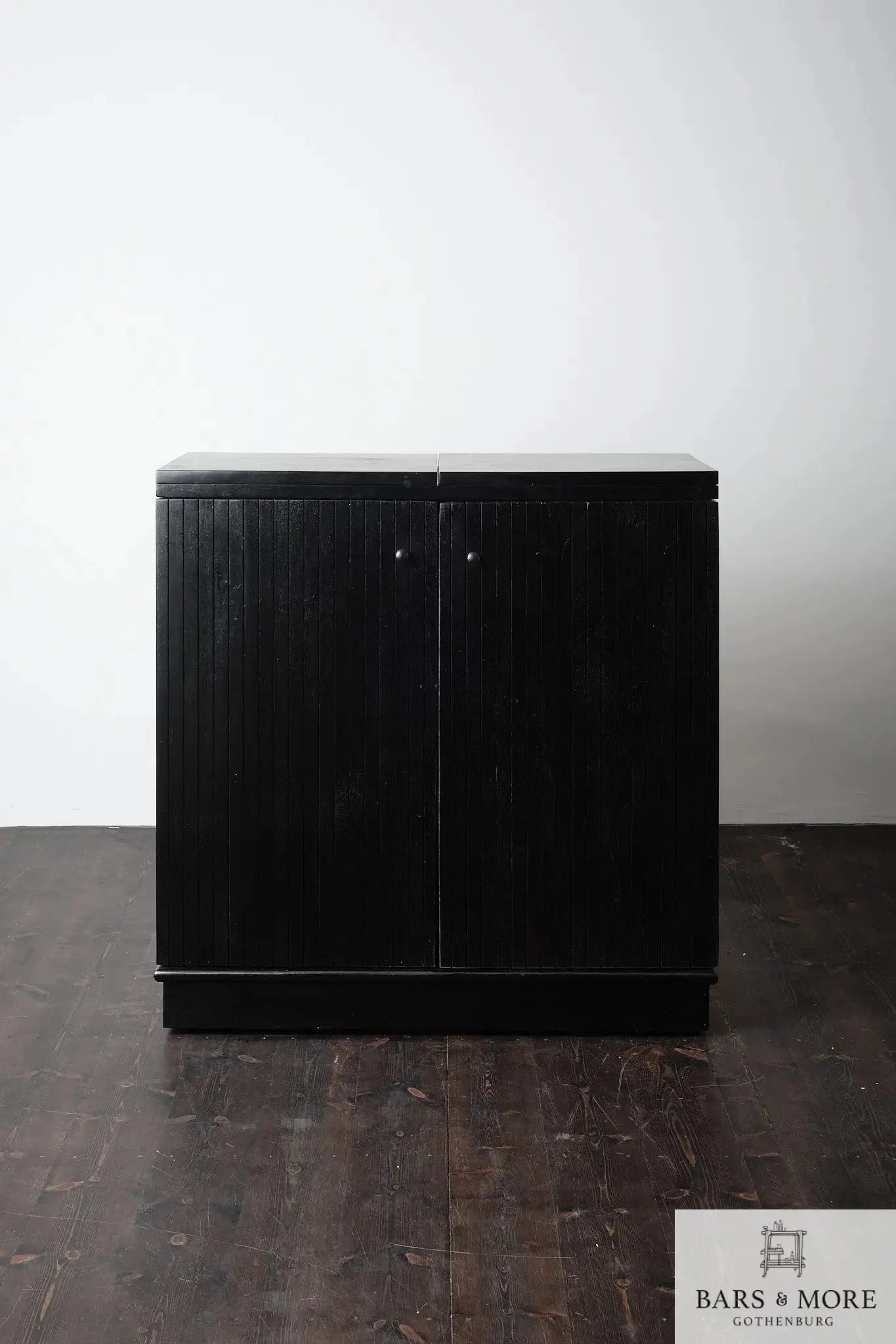 Bar Cabinet - Queens foldable PRO Home bar cabinet - Bars & More MyBarfurniture